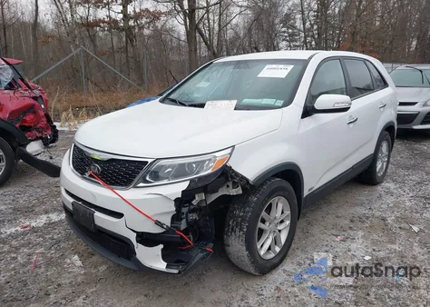 2015 Kia Sorento Lx z USA, uszkodzony, nr VIN 5XYKTCA61FG650057